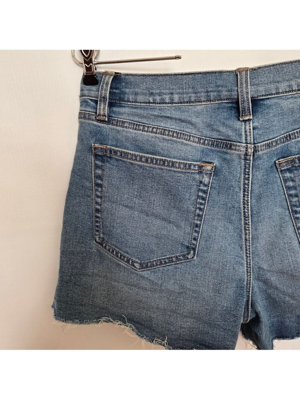 JOE'S 'ANNALISE' DENIM SHORTS WOMEN BLUE MID RISE FRAYED HEM (SIZE 30) - Picture 11 of 14